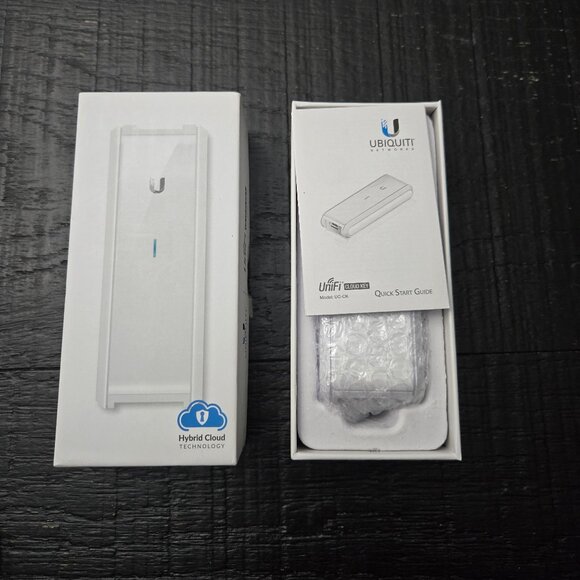 UC-CK Ubiquiti UniFi Cloud Key - Picture 1 of 7